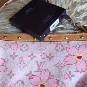 tarte eyeshadow pallet